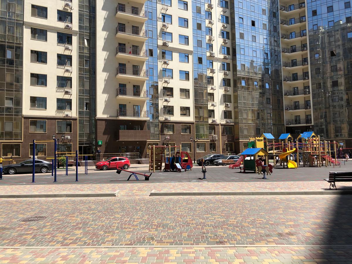 Zhemchuzhnie Apartments On Marselskaya Odessa Esterno foto